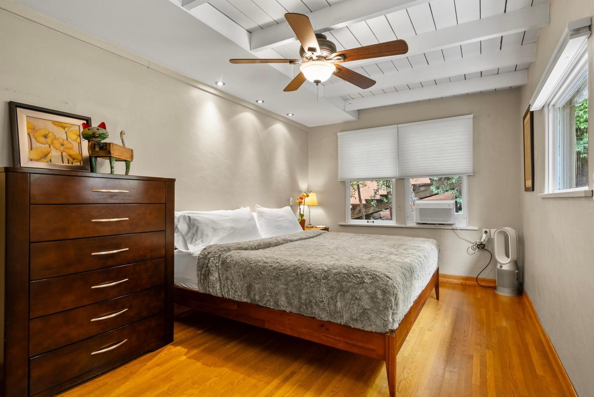 26' Sundeck Ocean Panoramic Views With Ac Fast Wifi -902mbps *